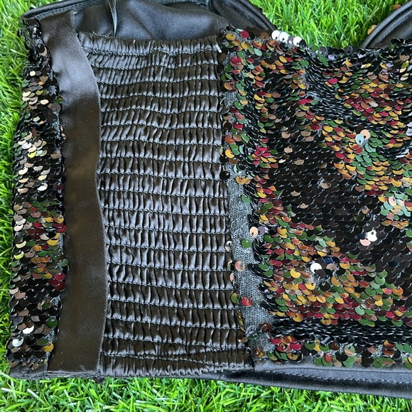 ENGLISH FACTORY Black Sequin Top size small - Picture 11 of 11